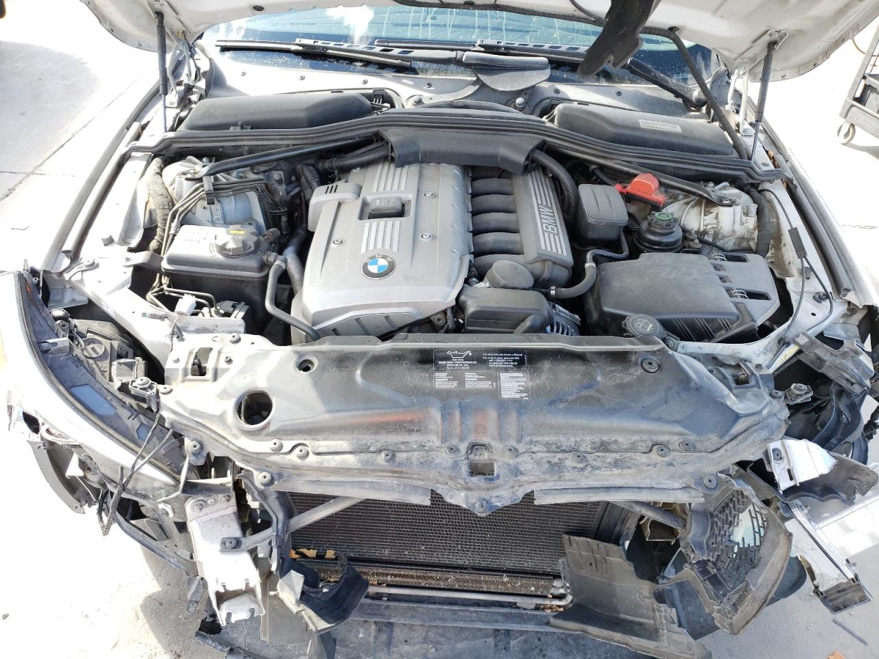 Photo 7 from auction – 2006 BMW 525 I with VIN WBANE53526CK81752