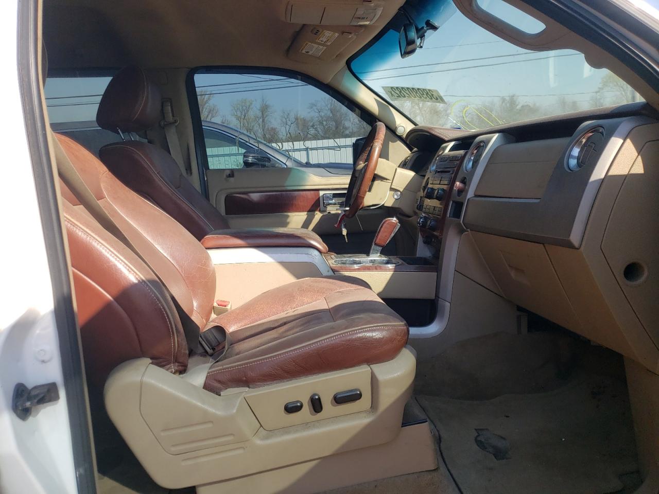 Photo 5 from auction – 2010 FORD F150 SUPER with VIN 1FTFW1CV0AKB05598