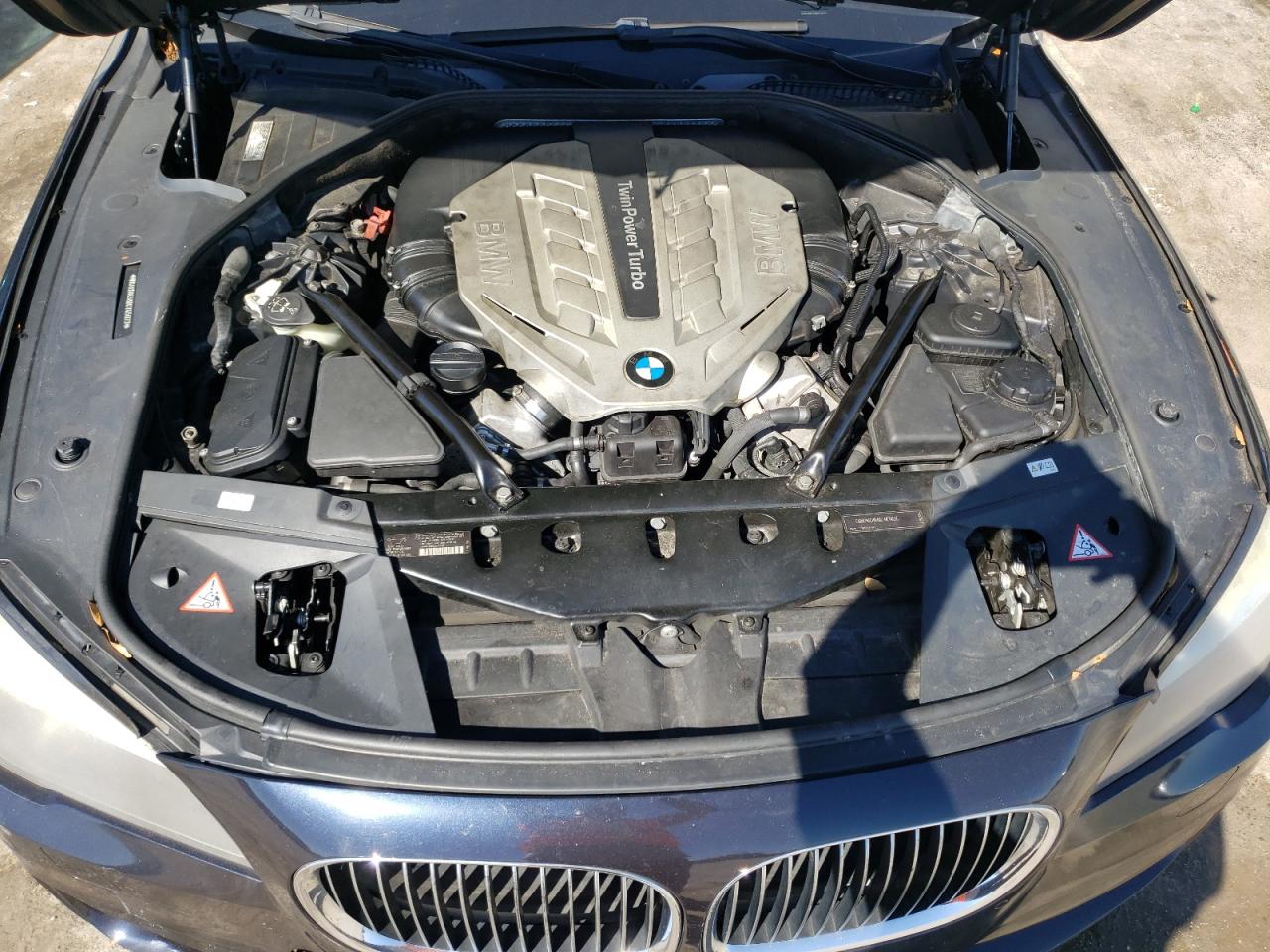 Photo 7 from auction – 2011 BMW 750 LI with VIN WBAKB8C58BCY65077