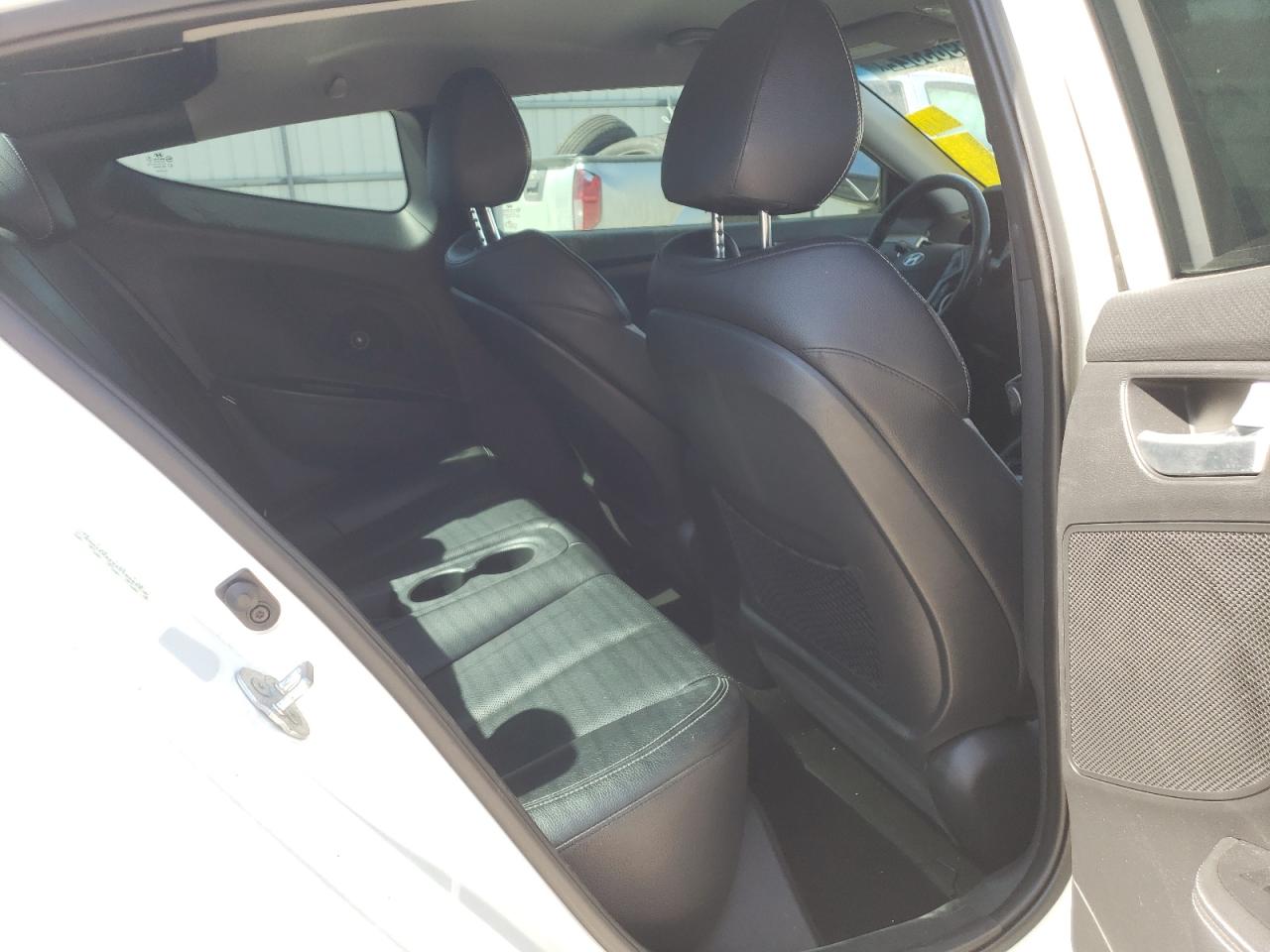 Photo 6 from auction – 2013 HYUNDAI VELOSTER T with VIN KMHTC6AE9DU169848