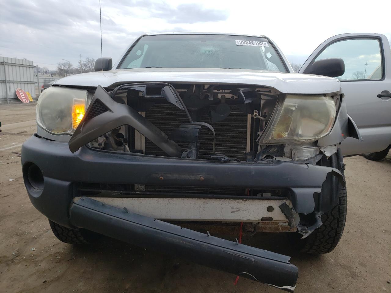 Photo 7 from auction – 2011 TOYOTA TACOMA with VIN 5TFPX4EN2BX007015