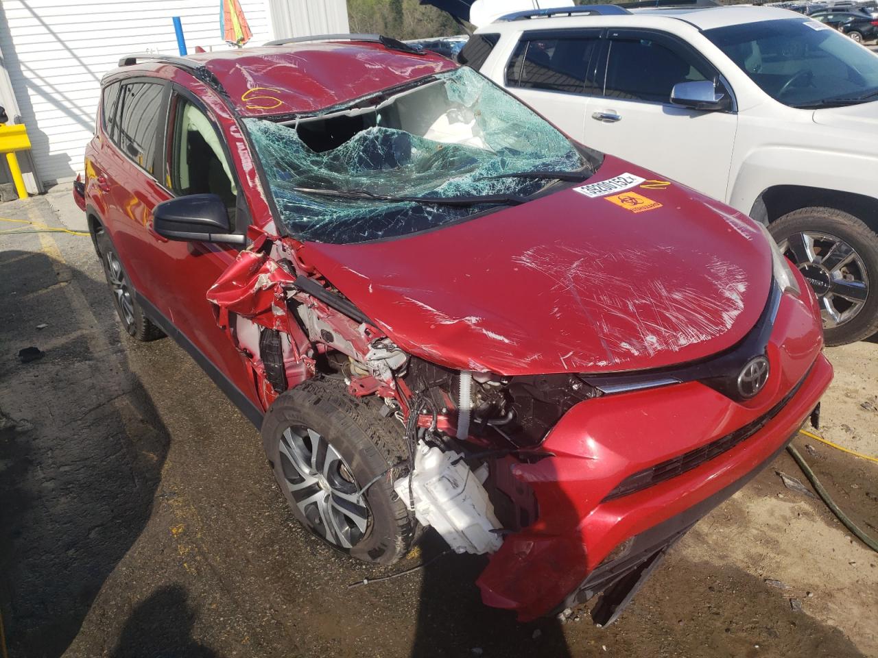 Photo 9 from auction – 2017 TOYOTA RAV4 LE with VIN JTMZFREV6HJ121135