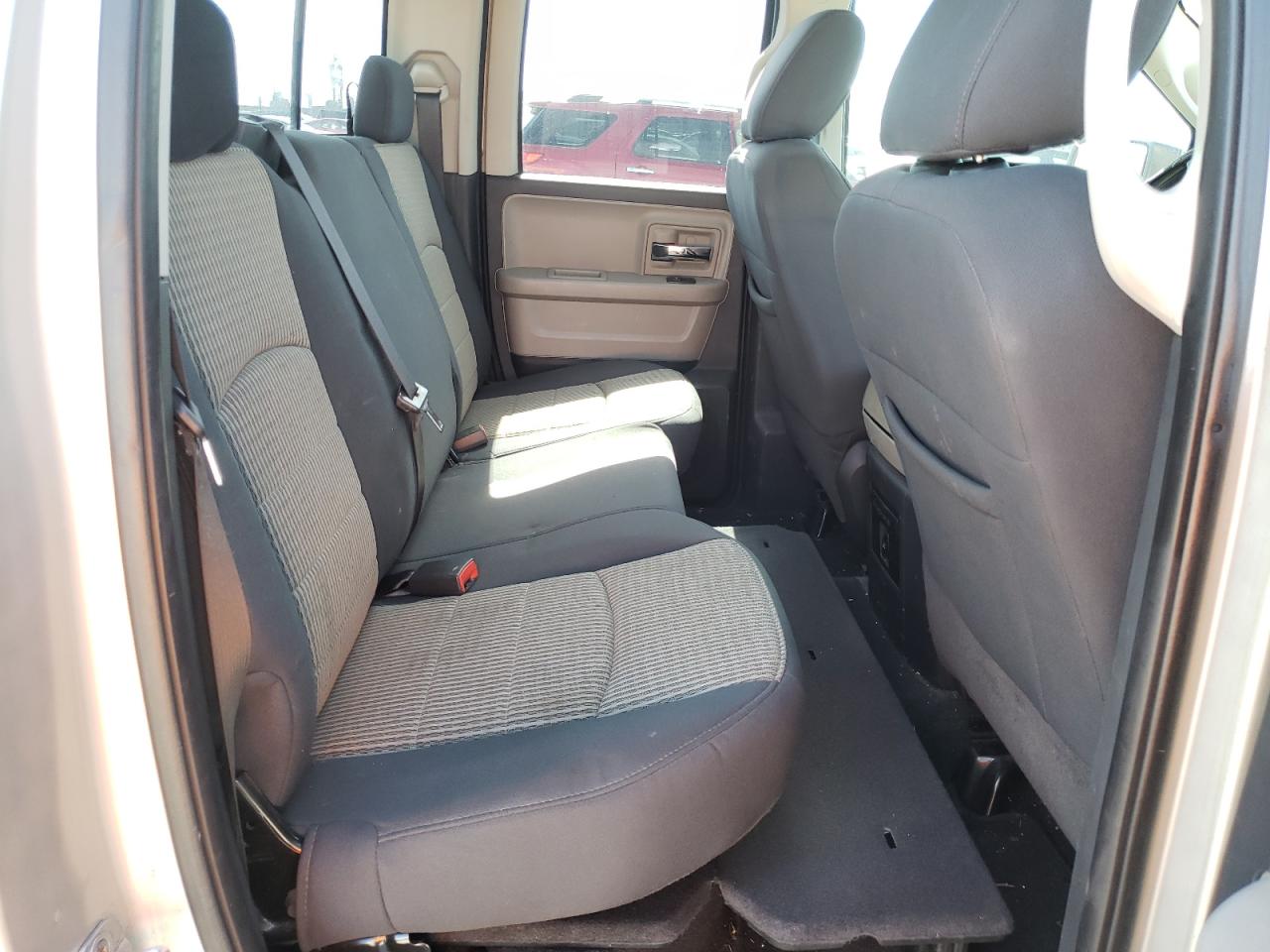 Photo 6 from auction – 2010 DODGE RAM 1500 with VIN 1D7RB1GT3AS247788