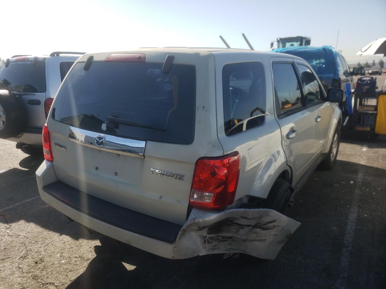 Photo 4 from auction – 2008 MAZDA TRIBUTE I with VIN 4F2CZ02ZX8KM05314