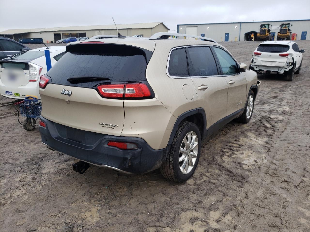 Photo 4 from auction – 2014 JEEP CHEROKEE L with VIN 1C4PJLDS5EW314207