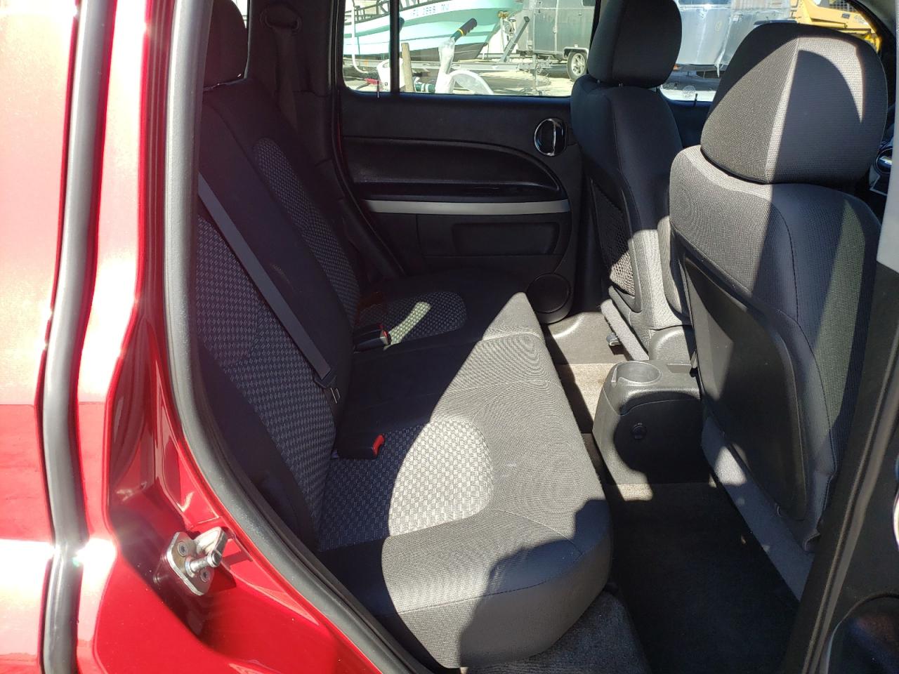 Photo 6 from auction – 2011 CHEVROLET HHR LT with VIN 3GNBABFW2BS658872