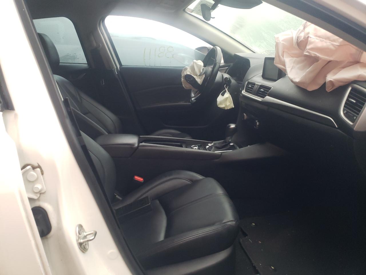 Photo 5 from auction – 2017 MAZDA 3 TOURING with VIN 3MZBN1V77HM123953