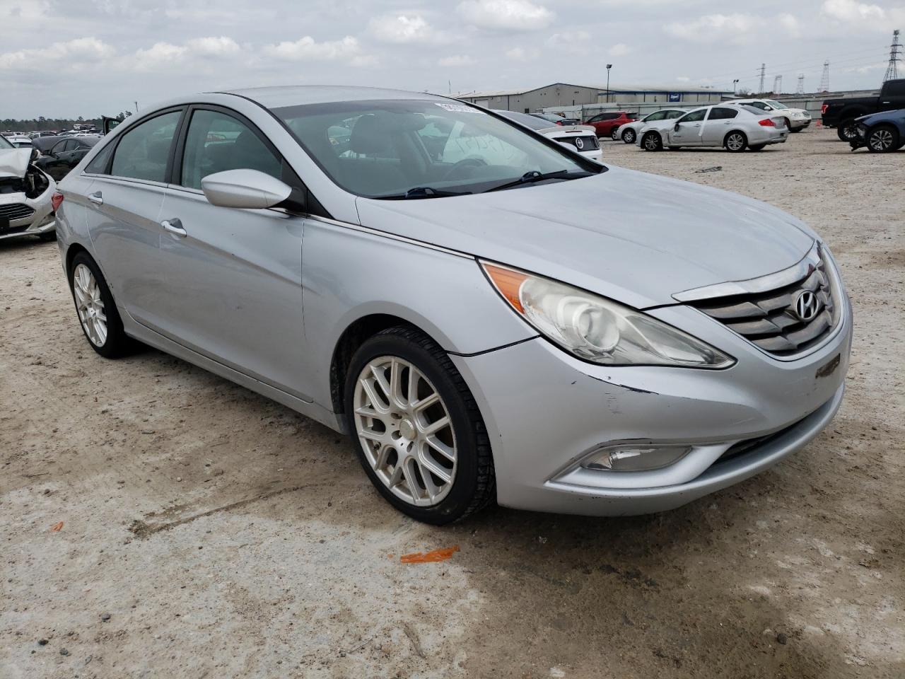 HYUNDAI SONATA SE 2011 with VIN 5NPEC4AB7BH272006 - Photo from auction