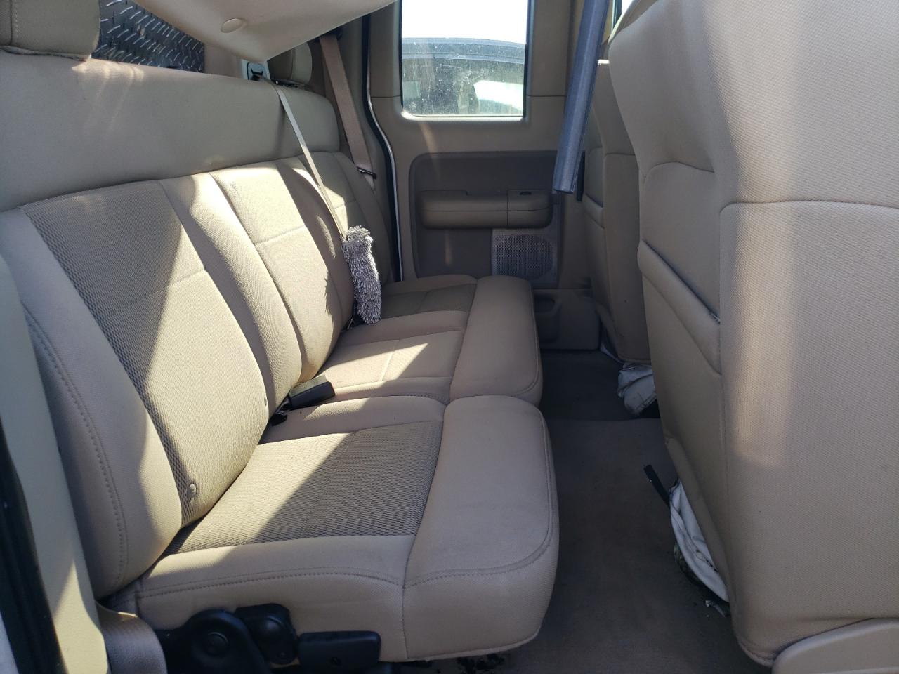 Photo 6 from auction – 2006 FORD F150 with VIN 1FTPX14VX6NB08644