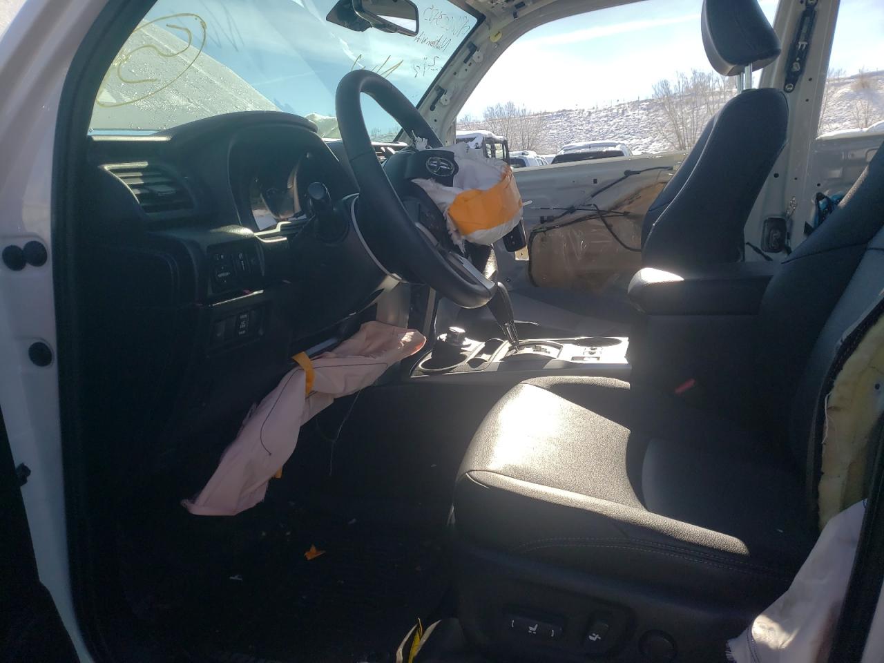 Photo 5 from auction – 2020 TOYOTA 4RUNNER SR with VIN JTEBU5JR2L5751157