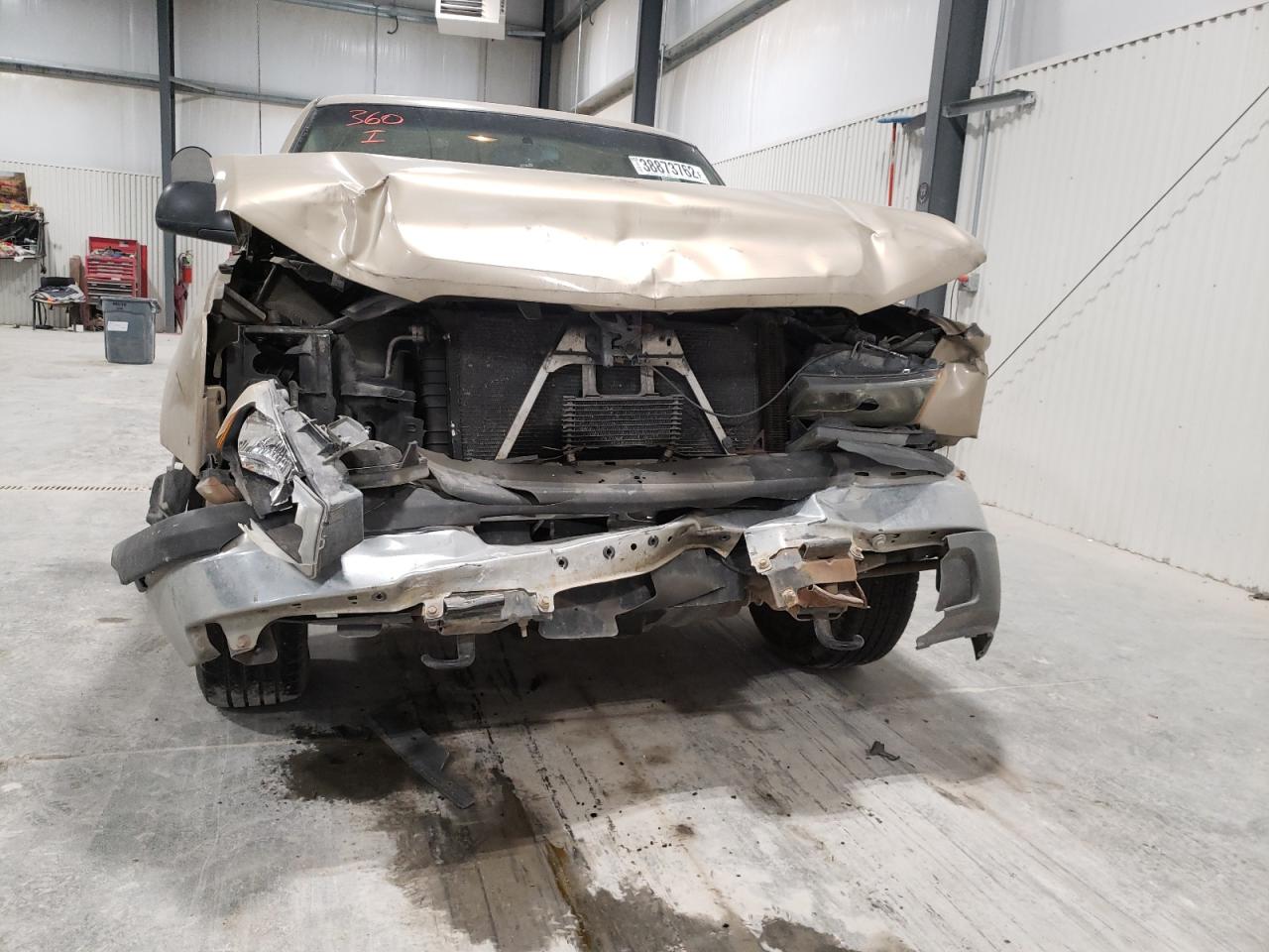 Zdjęcie 9 z aukcji – 2004 CHEVROLET SILVRDO LT z VIN 1GCEC19Z64E374755