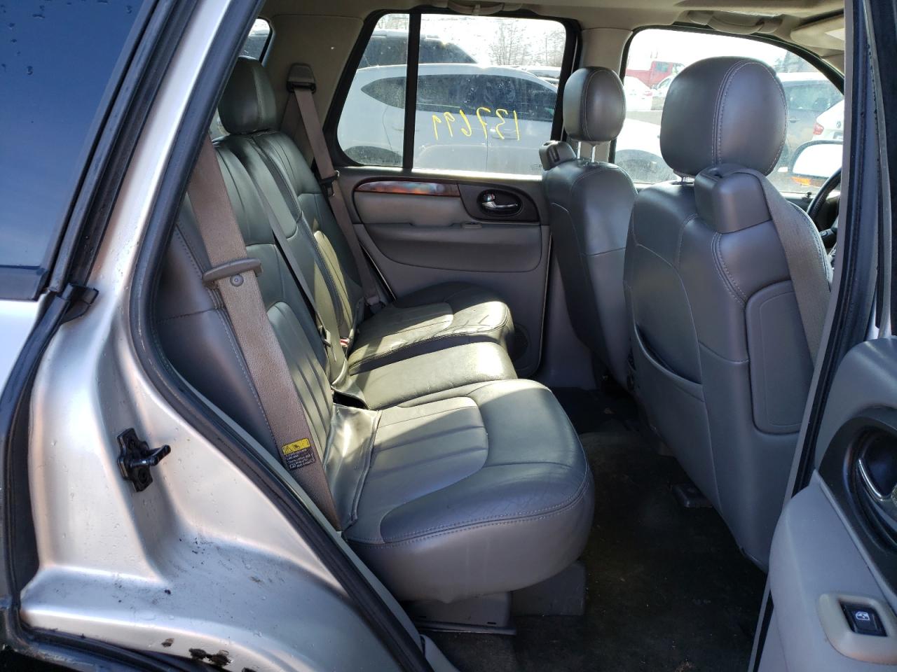 Photo 6 from auction – 2004 GMC ENVOY with VIN 1GKDT13S442105540