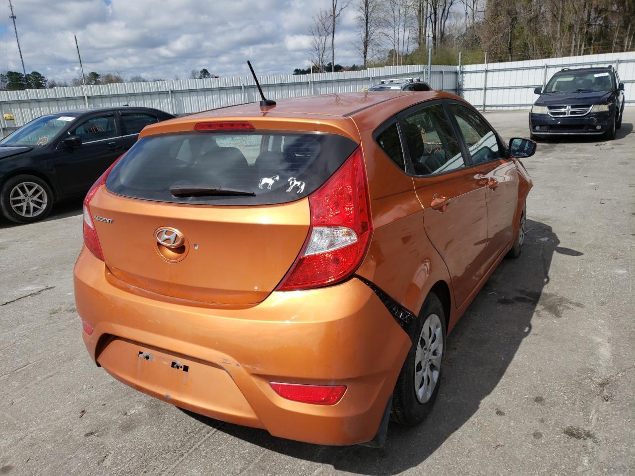 Photo 4 from auction – 2017 HYUNDAI ACCENT SE with VIN KMHCT5AE1HU321329