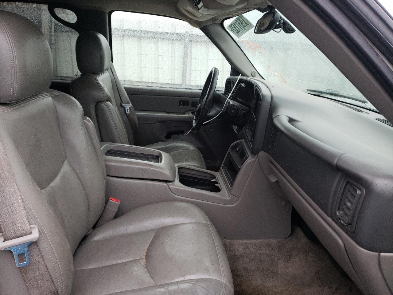 Photo 5 from auction – 2005 GMC YUKON with VIN 1GKEK13T05R129648