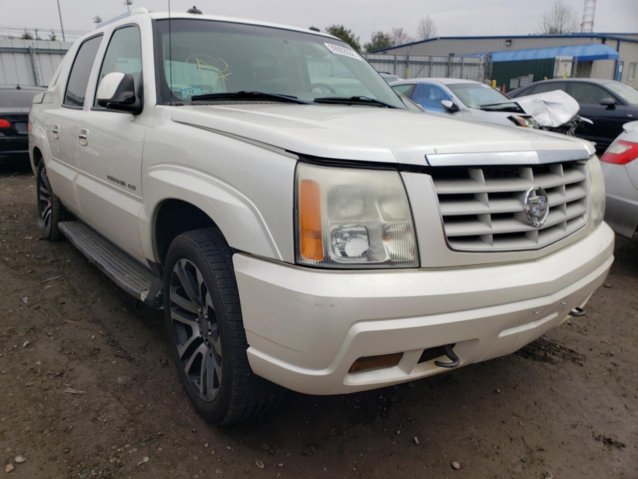 CADILLAC ESCALADE E 2003 with VIN 3GYEK63N13G286588 - Photo from auction