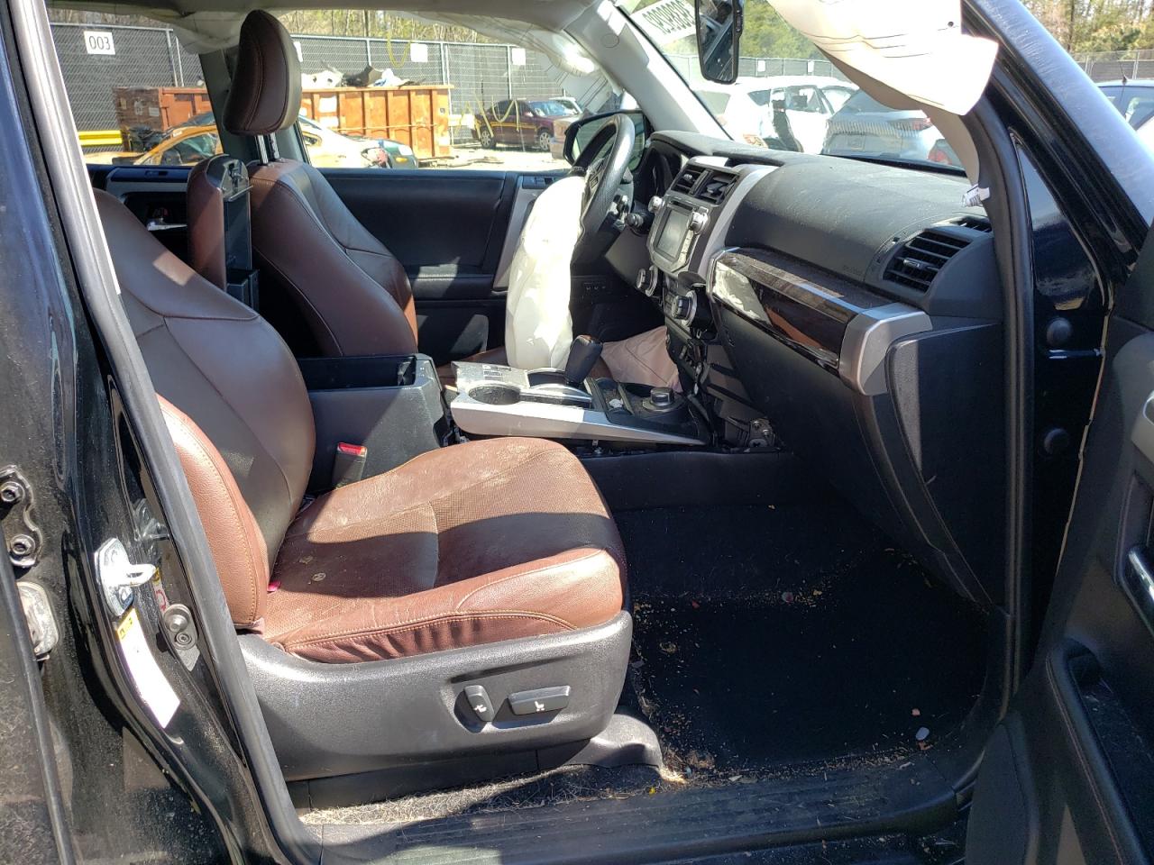 Photo 5 from auction – 2014 TOYOTA 4RUNNER SR with VIN JTEBU5JRXE5170315