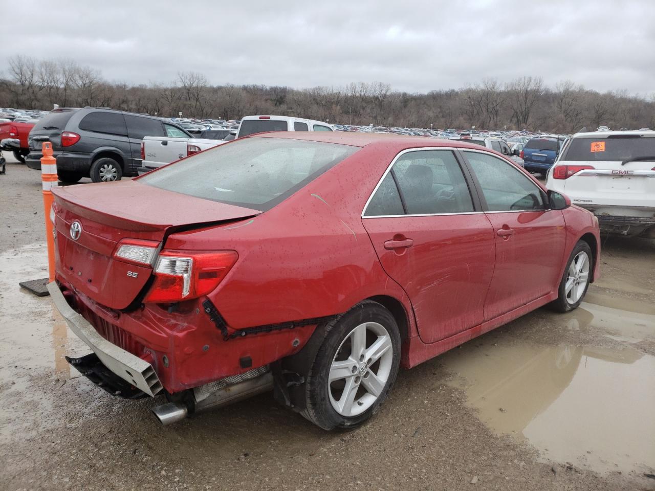 Photo 4 from auction – 2014 TOYOTA CAMRY L with VIN 4T1BF1FK8EU734631