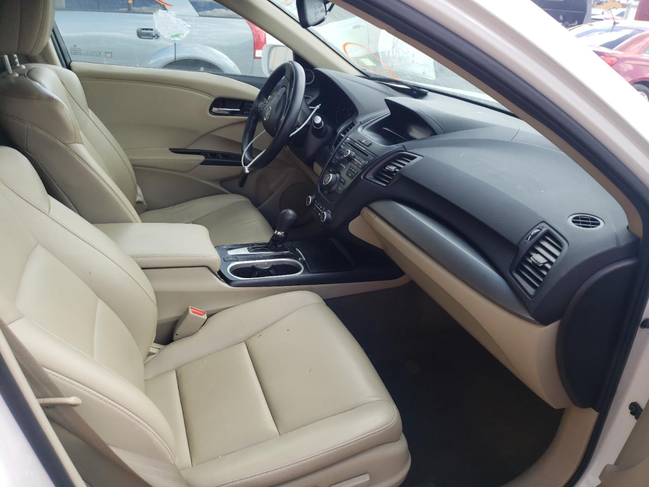 Photo 5 from auction – 2016 ACURA RDX with VIN 5J8TB3H39GL017672