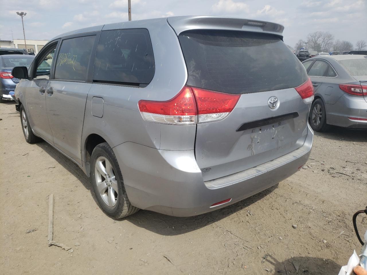 Photo 3 from auction – 2012 TOYOTA SIENNA BAS with VIN 5TDKA3DC5CS014876