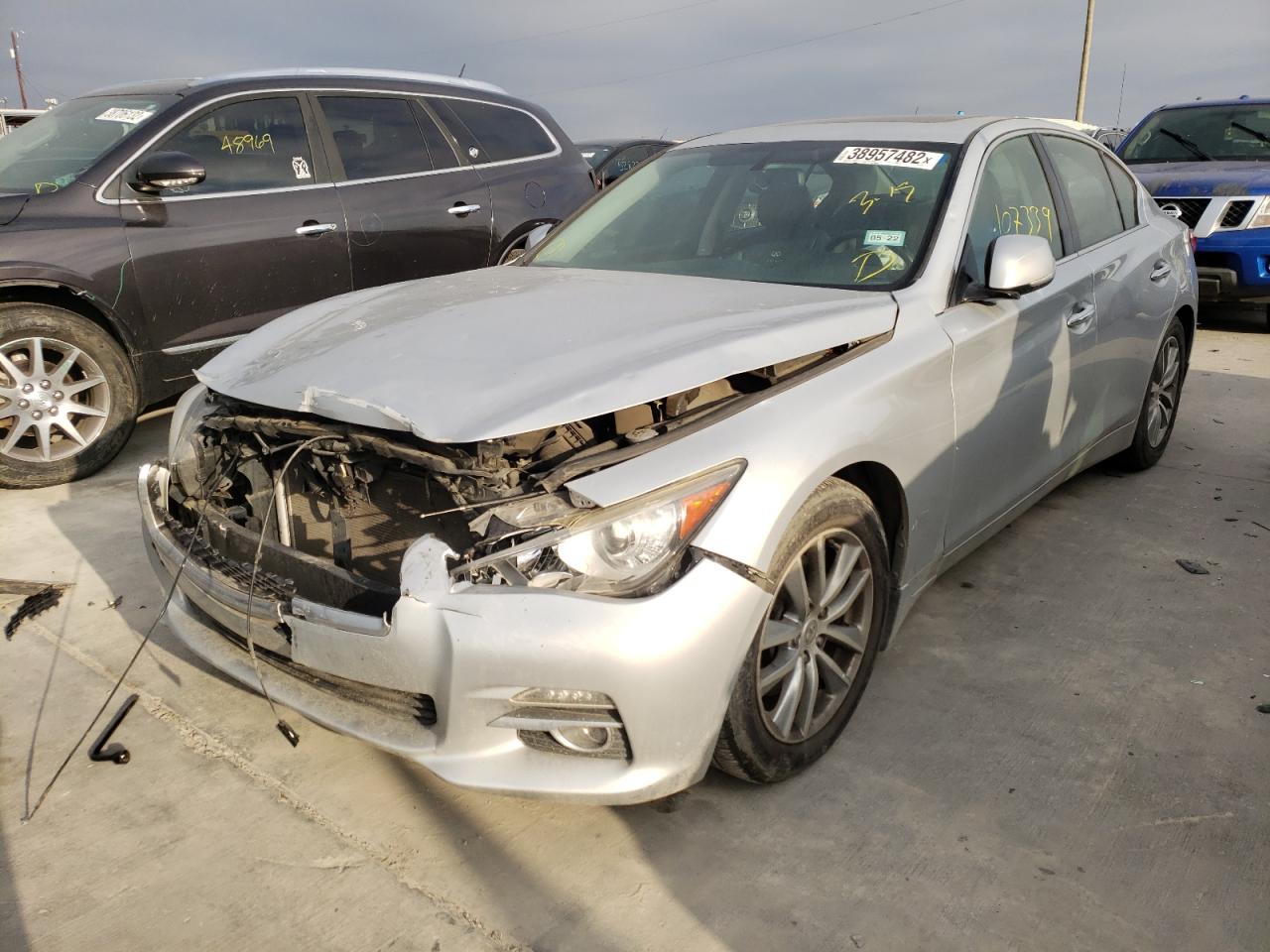 Photo 2 from auction – 2014 INFINITI Q50 BASE with VIN JN1BV7AP1EM679813