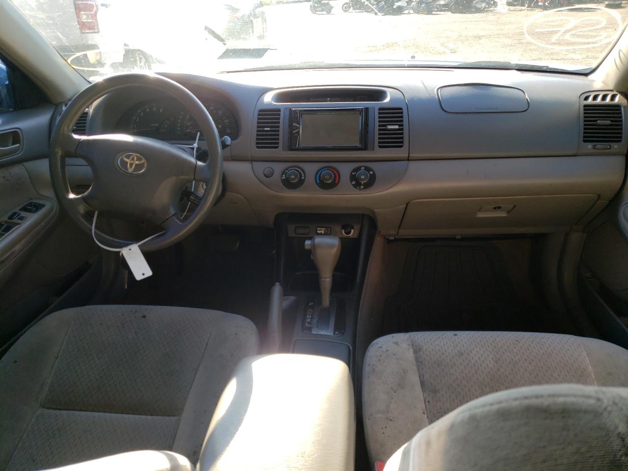 Photo 9 from auction – 2004 TOYOTA CAMRY LE with VIN 4T1BE32K34U803289