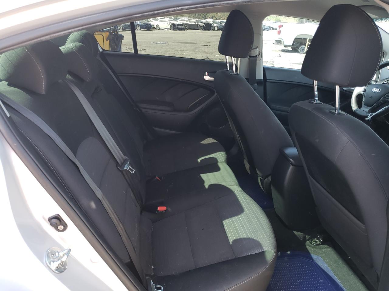Photo 6 from auction – 2018 KIA FORTE LX with VIN 3KPFL4A77JE262322