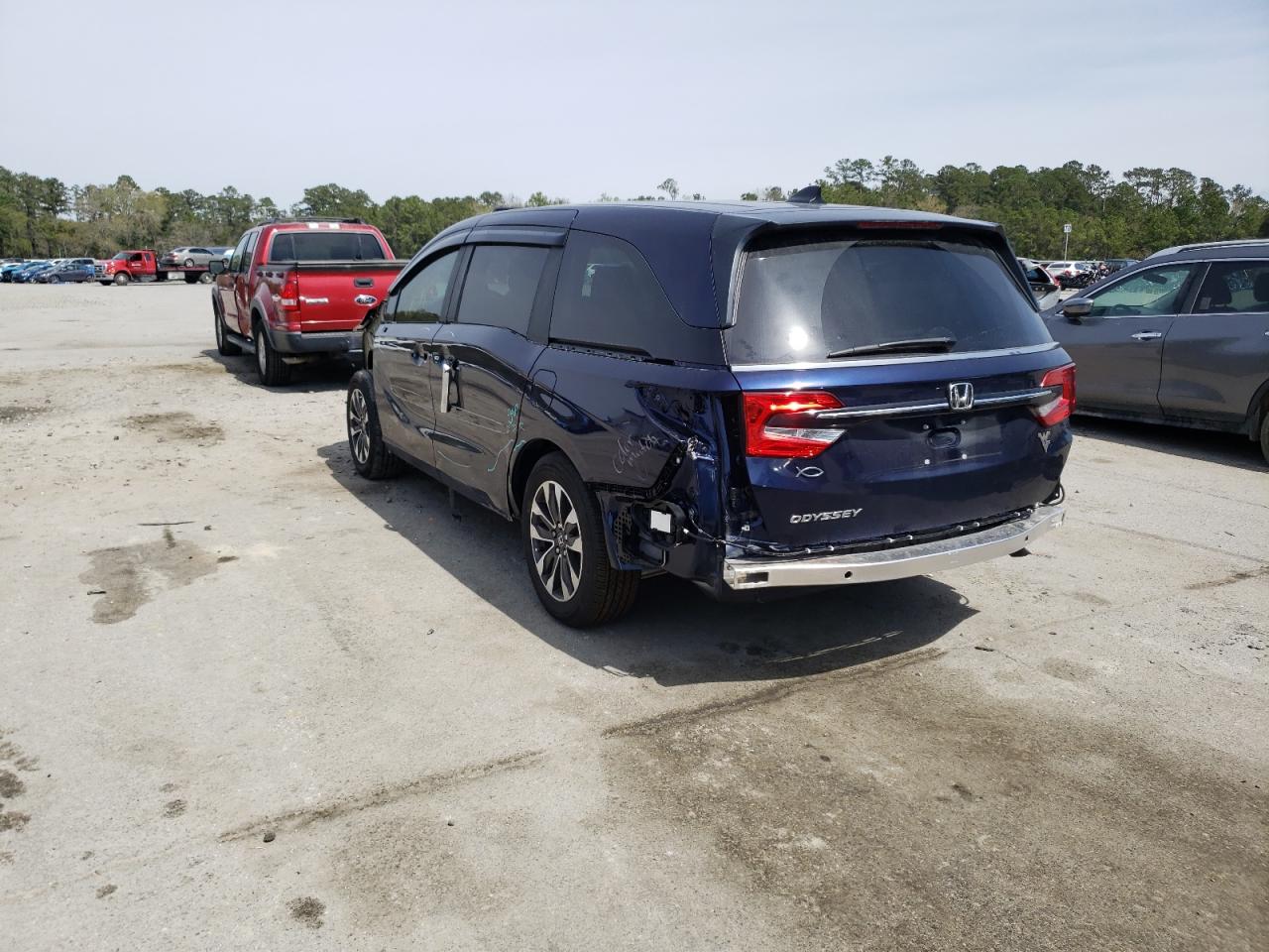 Photo 3 from auction – 2022 HONDA ODYSSEY EX with VIN 5FNRL6H73NB034204