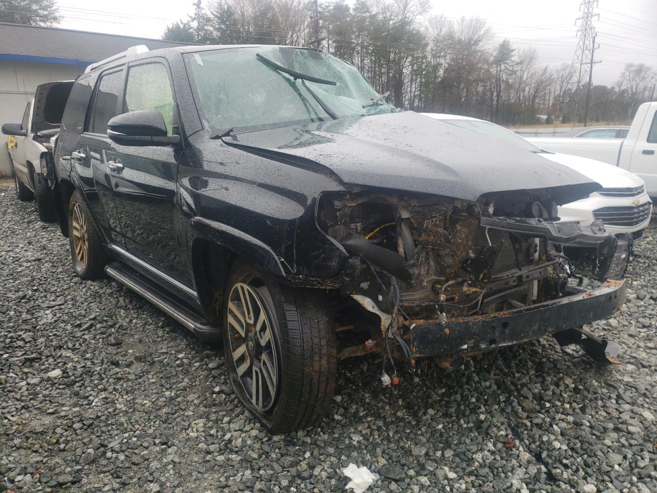 TOYOTA 4RUNNER SR 2017 with VIN JTEBU5JR2H5423003 - Photo from auction
