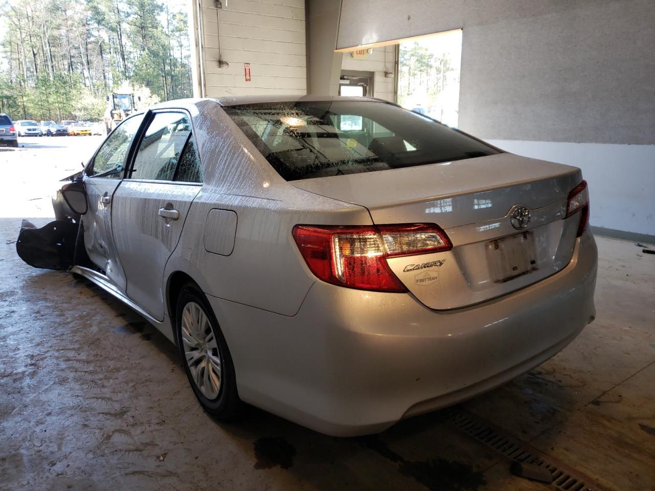 Photo 3 from auction – 2012 TOYOTA CAMRY BASE with VIN 4T1BF1FK7CU598327