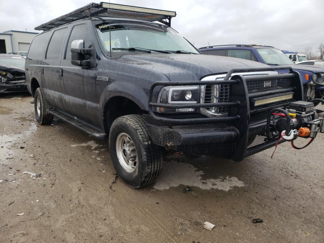 FORD EXCURSION 2000 with VIN 1FMSU43F4YEC69777 - Photo from auction