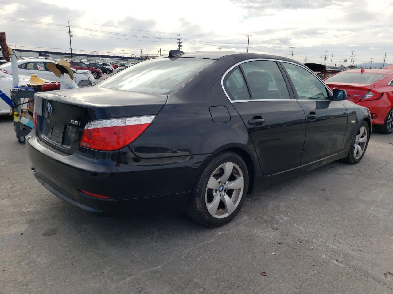 Photo 4 from auction – 2008 BMW 528 I with VIN WBANU53538CT03778