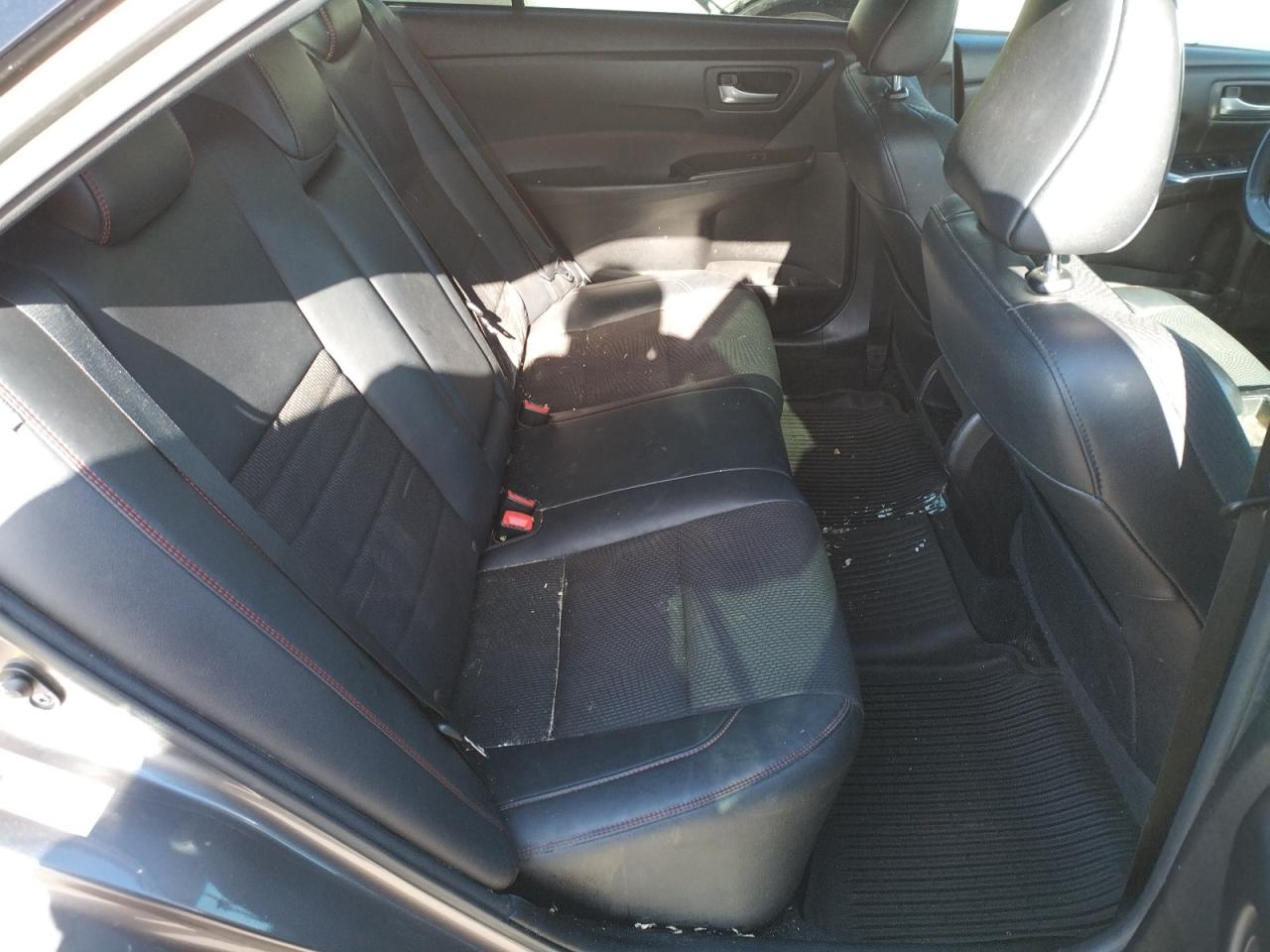 Photo 6 from auction – 2017 TOYOTA CAMRY LE with VIN 4T1BF1FK2HU300581