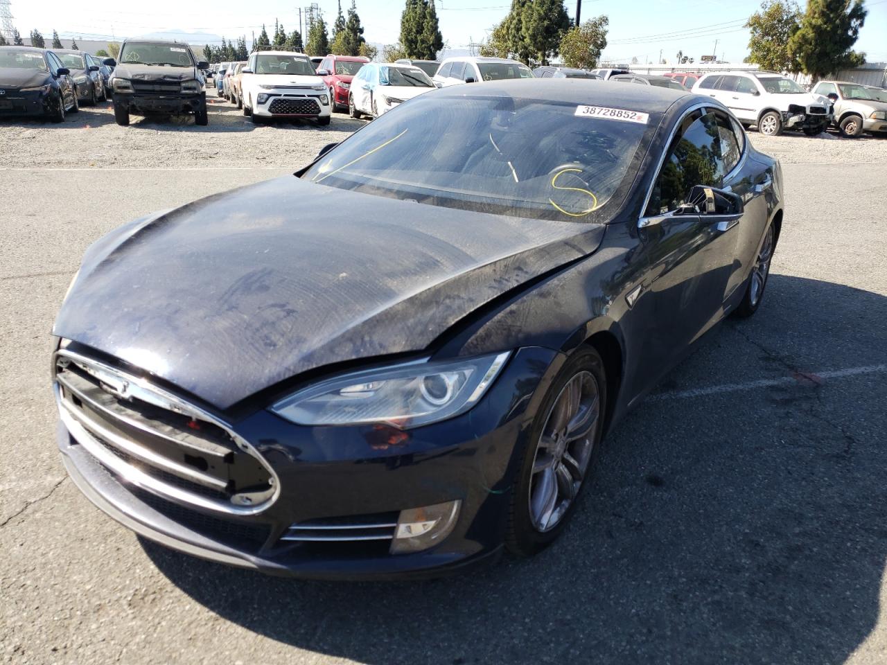 Photo 2 from auction – 2013 TESLA MODEL S with VIN 5YJSA1DG7DFP03895