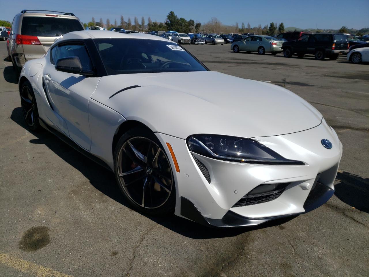 TOYOTA SUPRA BASE 2022 with VIN WZ1DB0C05NW047702 - Photo from auction