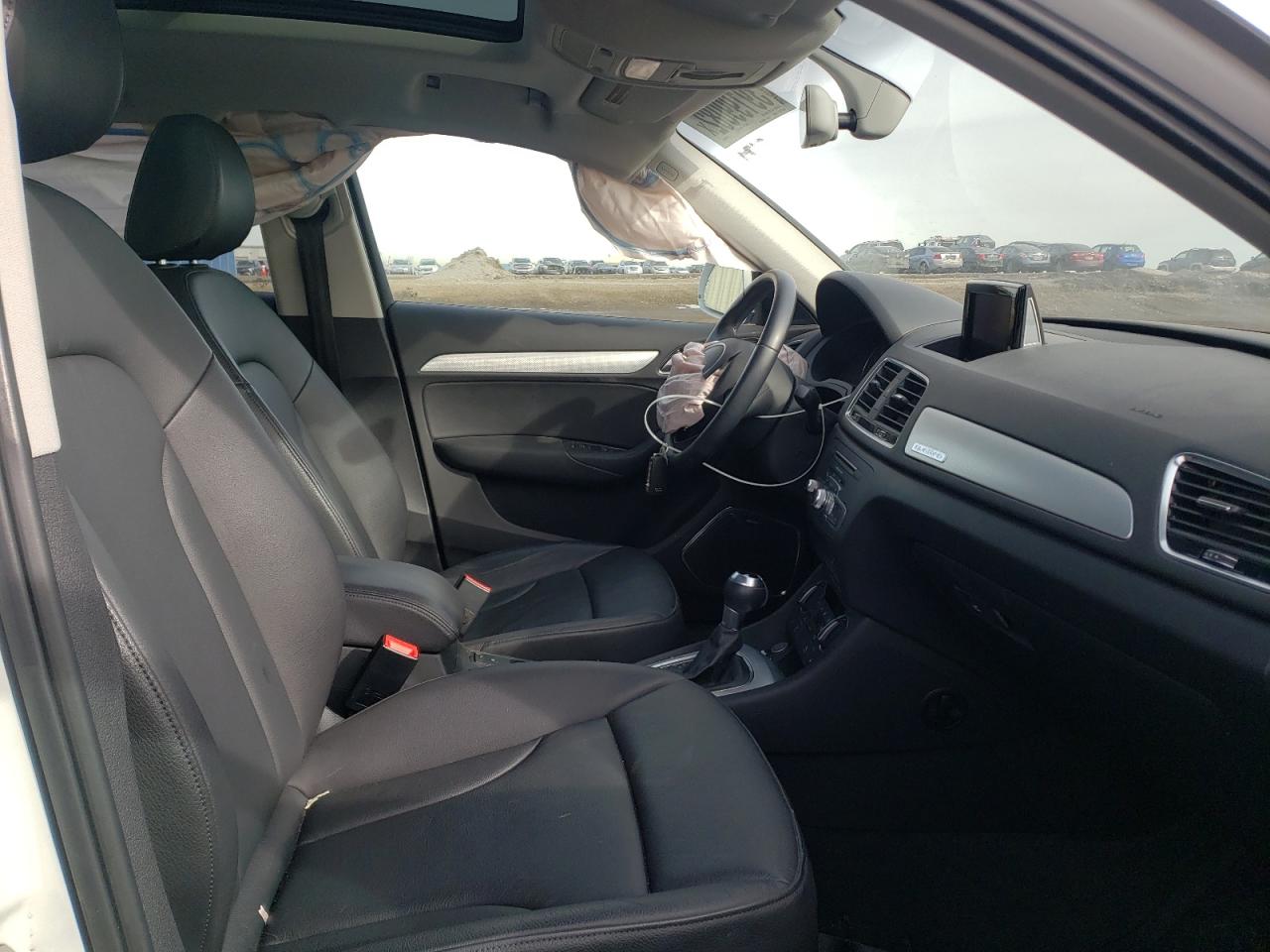Photo 5 from auction – 2016 AUDI Q3 PRESTIG with VIN WA1GFCFS9GR000831