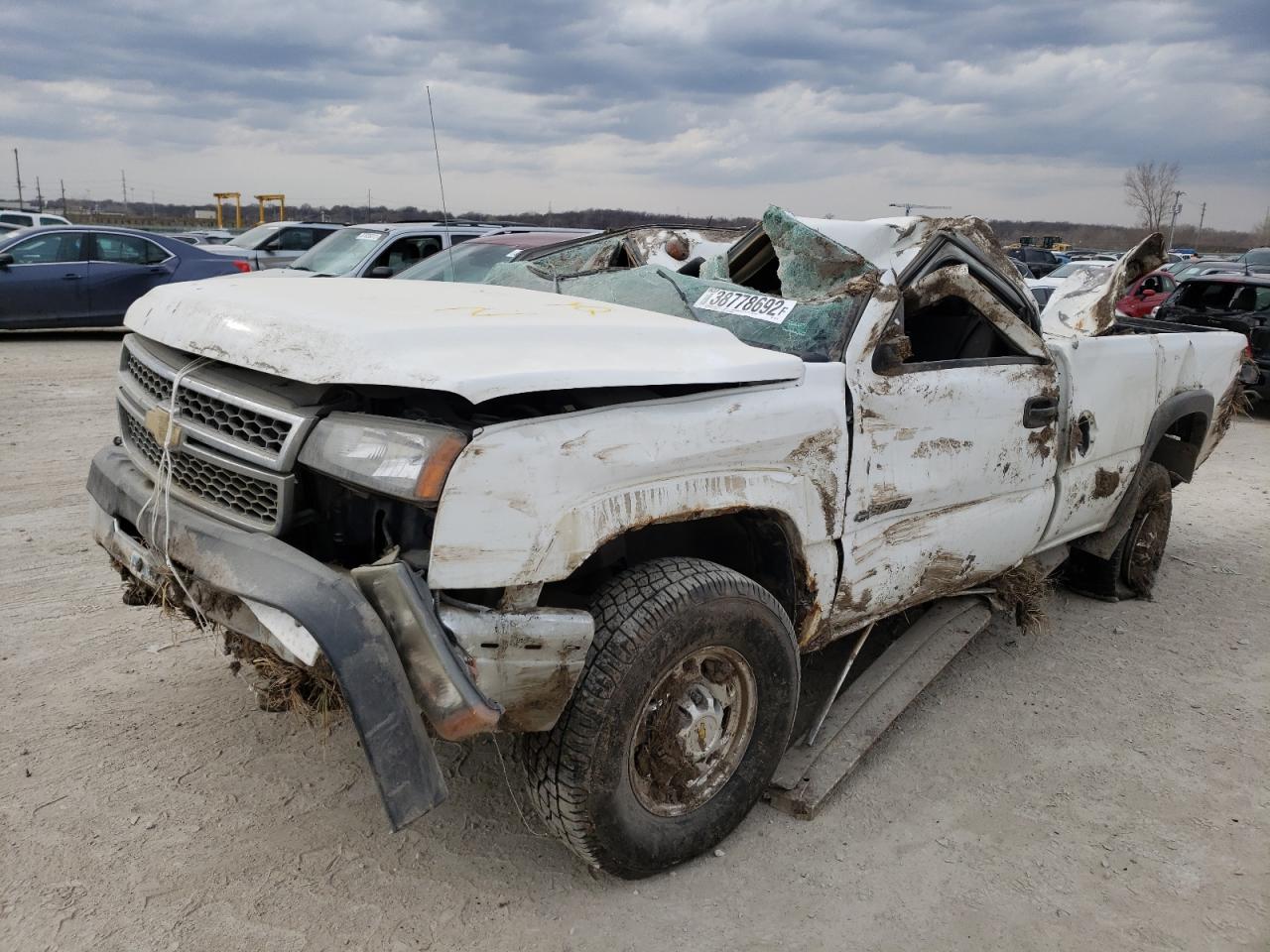 Photo 2 from auction – 2006 CHEVROLET SILVERADO with VIN 1GCHK24U16E182518