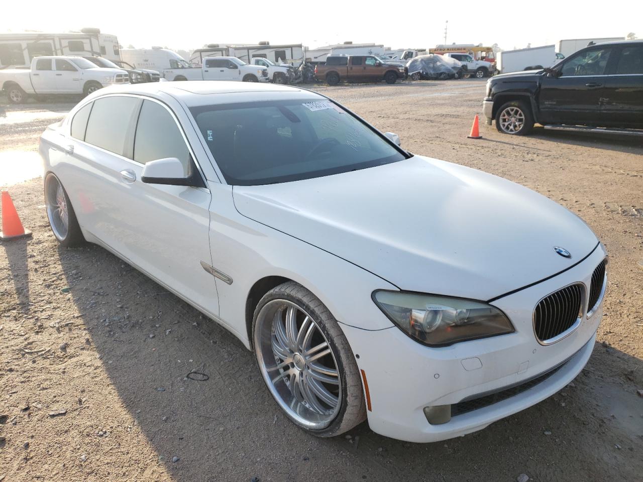 BMW 750 LI 2010 with VIN WBAKB8C5XACY63166 - Photo from auction
