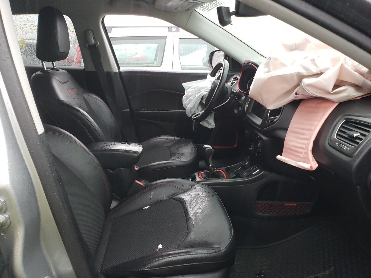 Photo 5 from auction – 2020 JEEP COMPASS TR with VIN 3C4NJDDB5LT172005