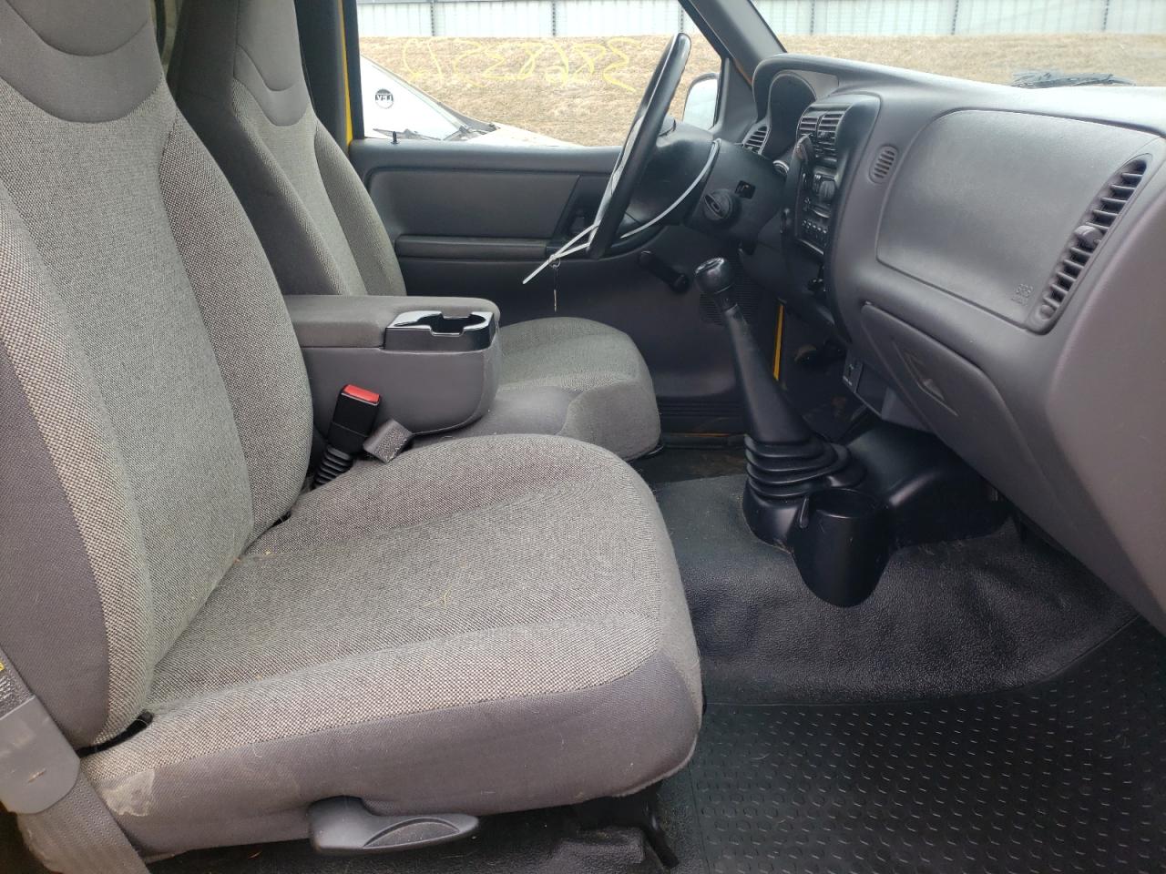 Photo 5 from auction – 2002 FORD RANGER with VIN 1FTYR10U82PA54903