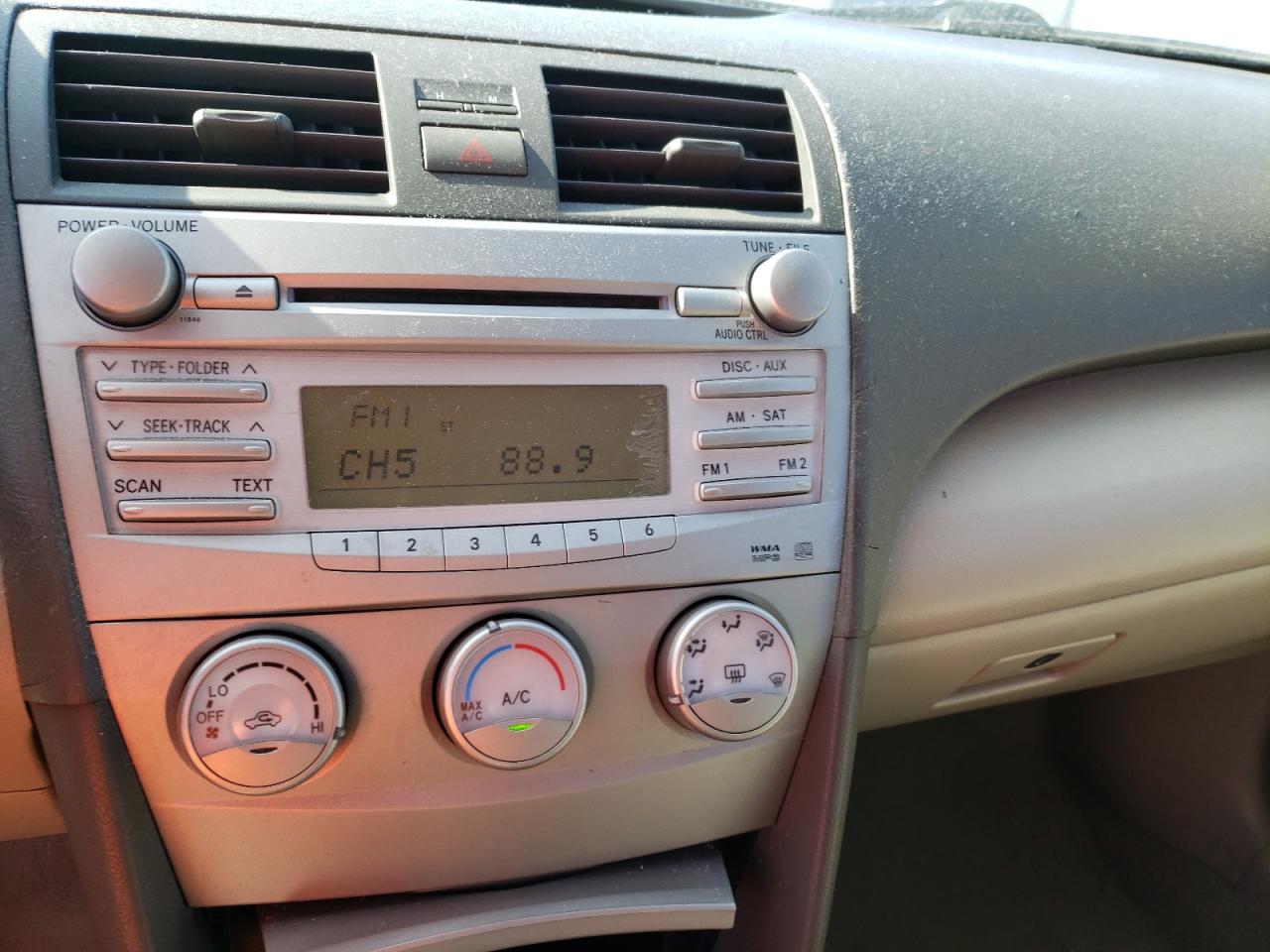 Photo 9 from auction – 2010 TOYOTA CAMRY BASE with VIN 4T4BF3EK0AR041811