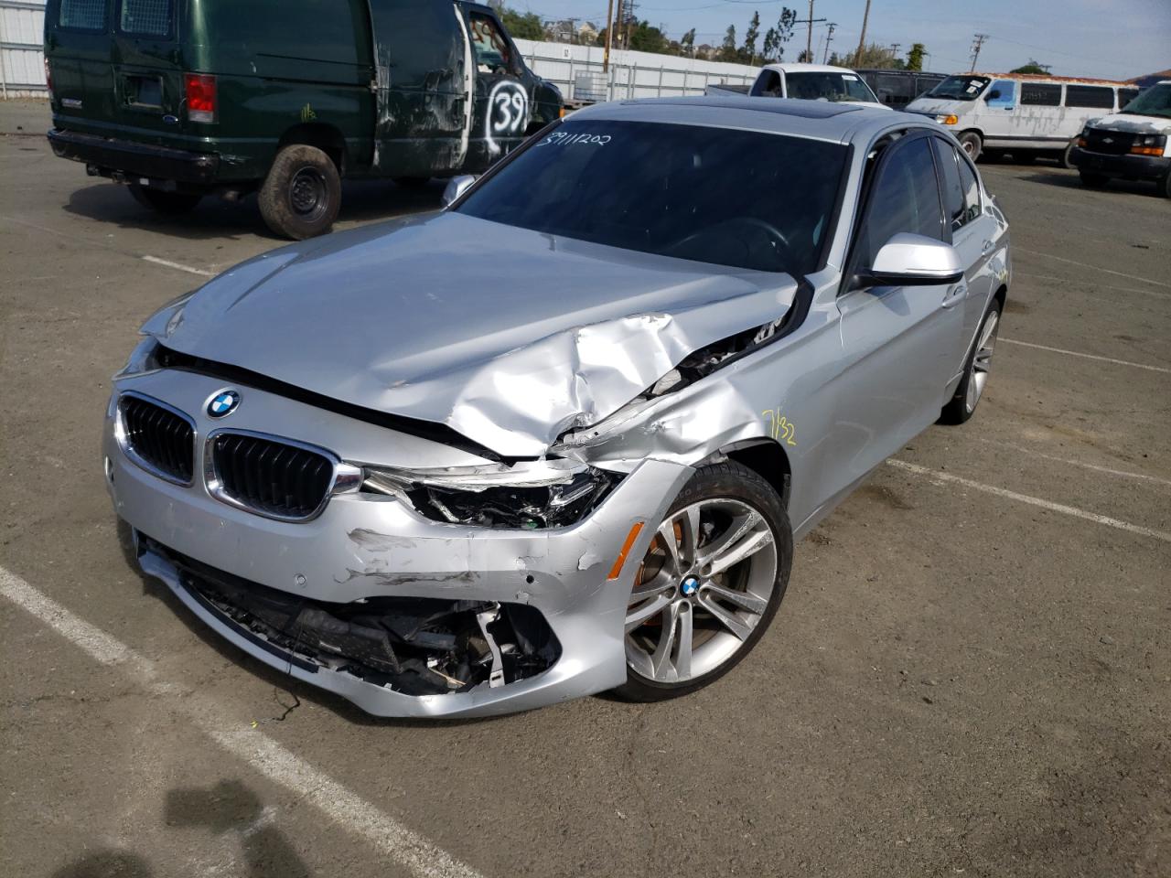 Photo 2 from auction – 2017 BMW 330 I with VIN WBA8B9C56HK675633
