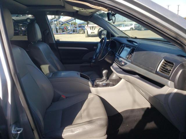 Photo 5 from auction – 2016 TOYOTA HIGHLANDER with VIN 5TDKKRFH2GS163731