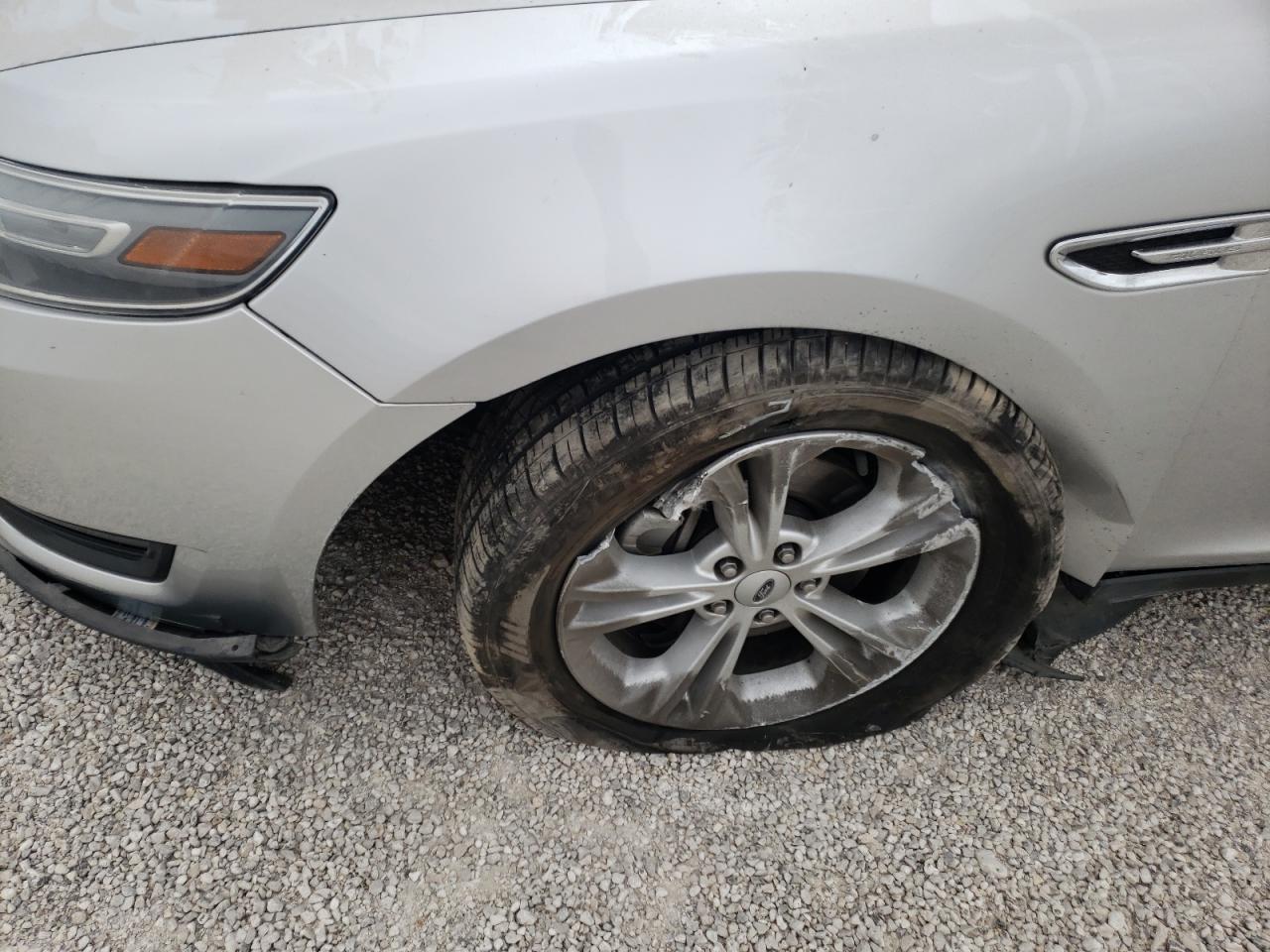 Photo 9 from auction – 2014 FORD TAURUS SEL with VIN 1FAHP2E80EG116991