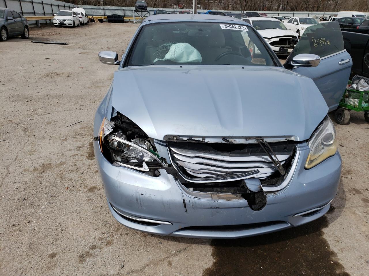 Photo 7 from auction – 2014 CHRYSLER 200 LIMITE with VIN 1C3BCBFG3EN151736