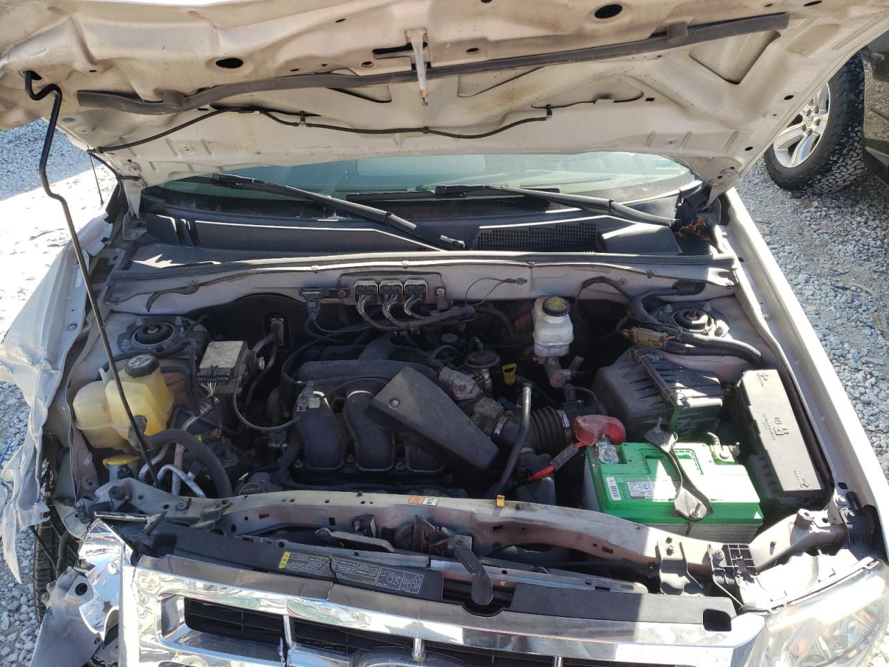 Photo 7 from auction – 2008 FORD ESCAPE LIM with VIN 1FMCU04138KD83660