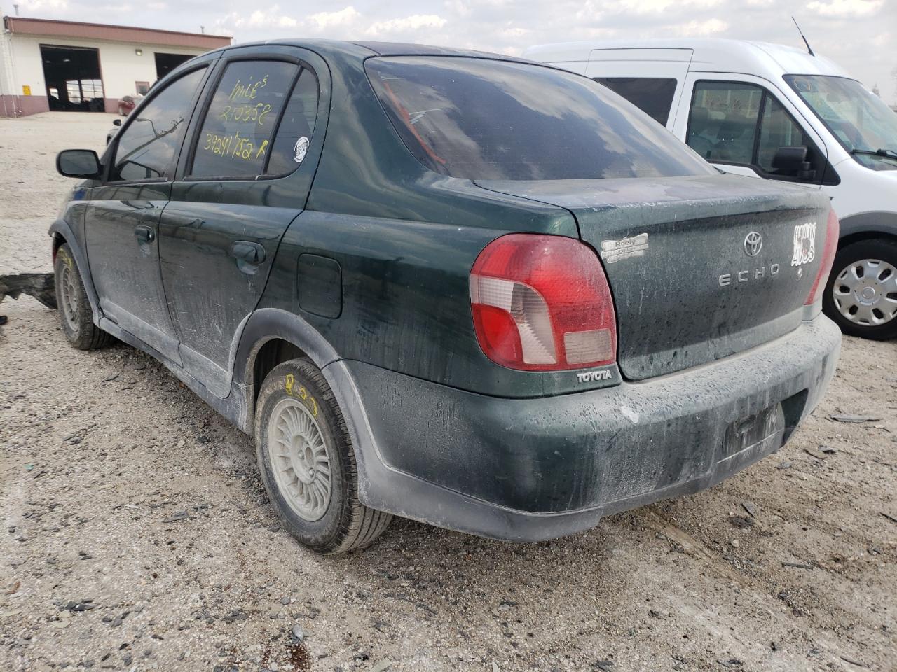 Photo 3 from auction – 2000 TOYOTA ECHO with VIN JTDBT1238Y0039590