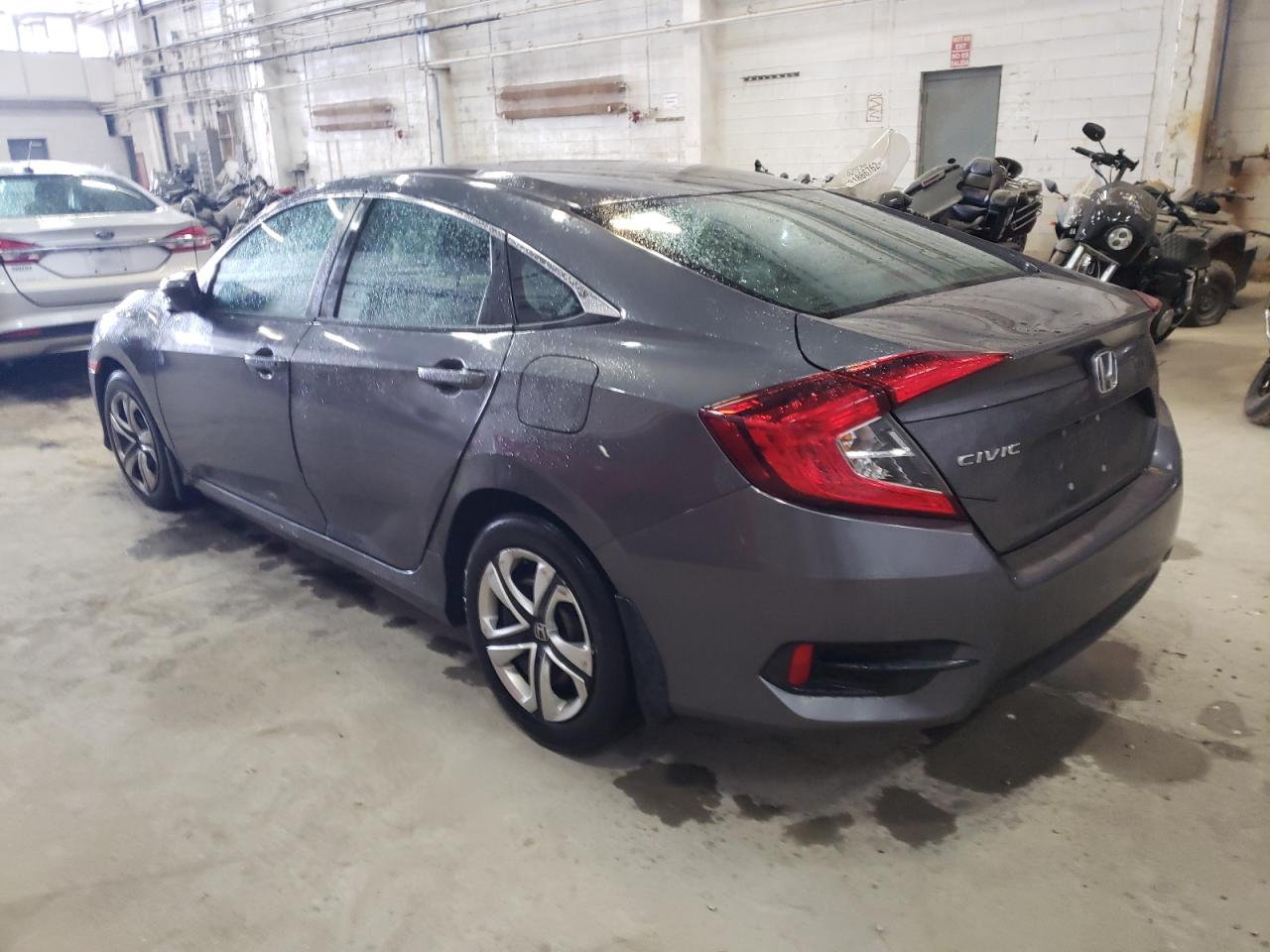 Photo 3 from auction – 2016 HONDA CIVIC LX with VIN 2HGFC2F52GH566734