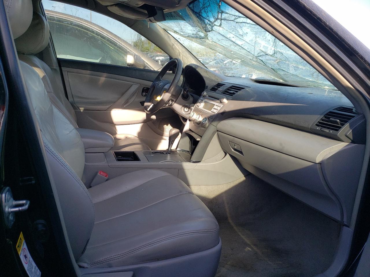 Photo 5 from auction – 2007 TOYOTA CAMRY CE with VIN 4T1BE46K47U170452