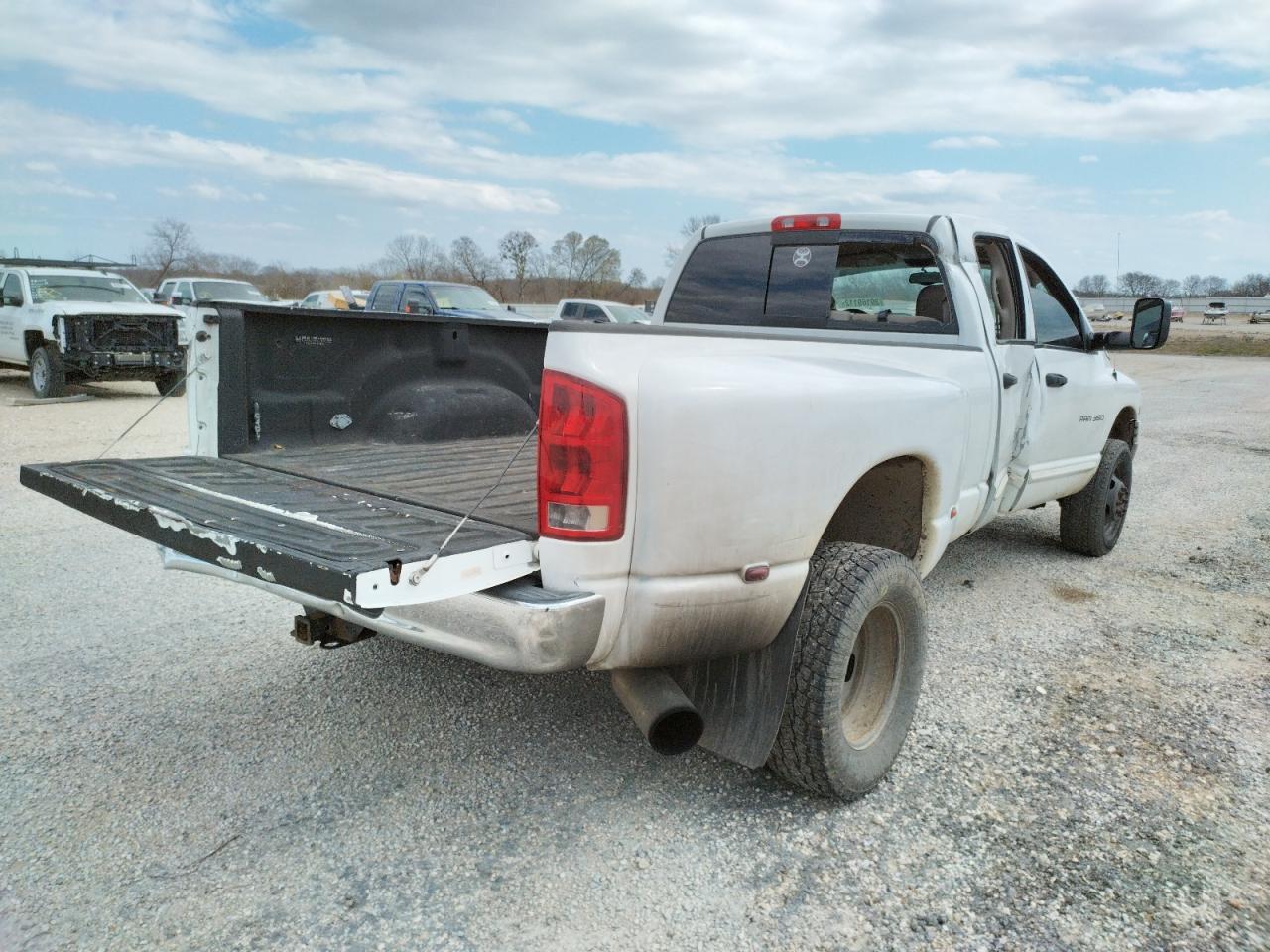 Photo 4 from auction – 2003 DODGE RAM 3500 S with VIN 3D3MU48613G724731