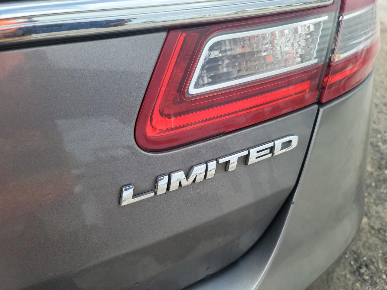Photo 9 from auction – 2013 FORD TAURUS LIM with VIN 1FAHP2F85DG191280